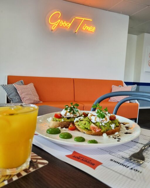 With the temperature rising, enjoy a refreshing breakfast and a cold drink at our properties 🥤☕☀️